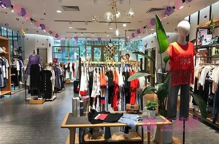 服装店2.jpg 服装店2.jpg