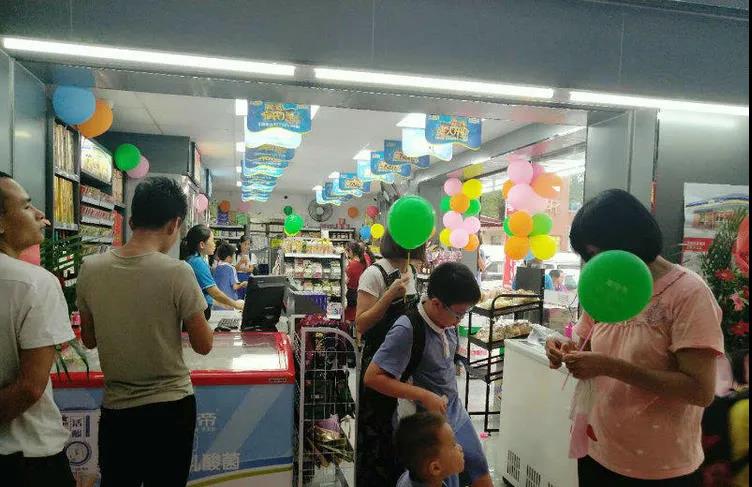 小县城便利店4.jpg